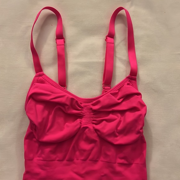 SKIMS SCULPTING BODYSUIT W. SNAPS - Picture 2 of 5